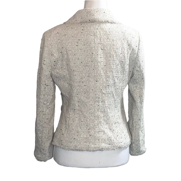 ANN TAYLOR: Cream Tweed Blazer with Fringe Trim - Size 4 - Picture 2 of 12